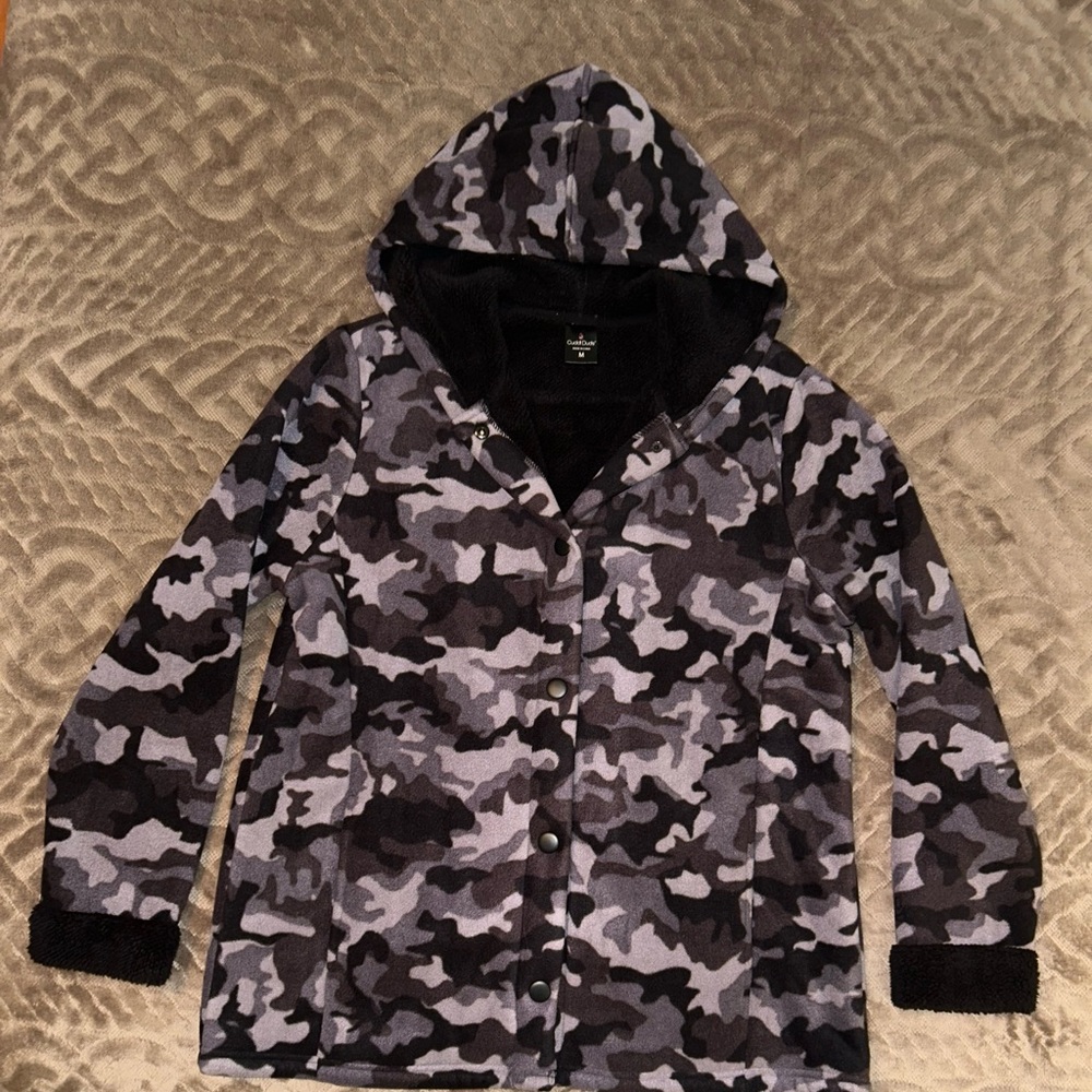 Cuddl Duds Camouflage Hooded Fleece Jacket